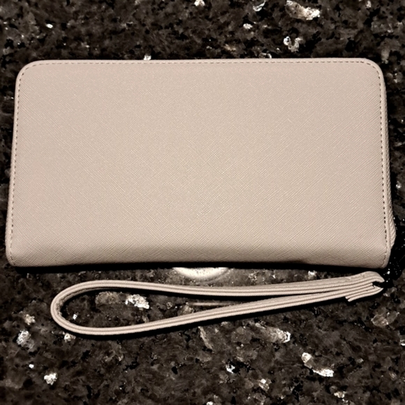 Steve Madden Wallet/Wristlet - Picture 2 of 4